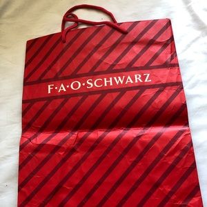 NEW Authentic FAO SCHWARTZ large red paper shopping gift bag